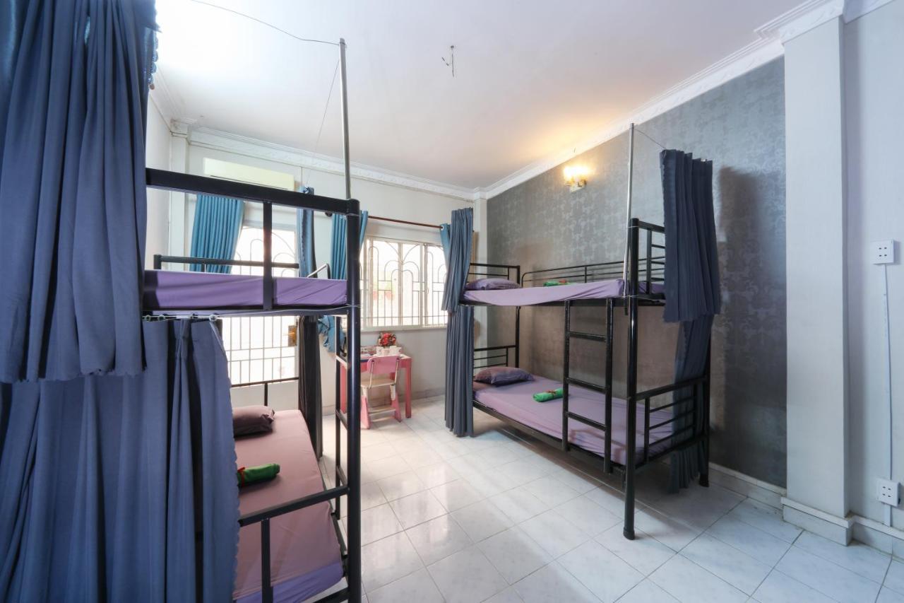 Smile Homestay Viet Nam Хошимин Экстерьер фото