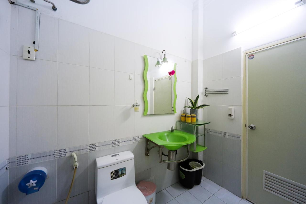 Smile Homestay Viet Nam Хошимин Экстерьер фото